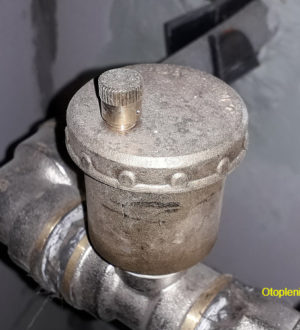 Воздух в системе отопления: причины появления, как развоздушить систему?