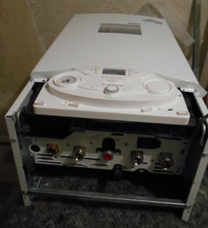 Монтаж настенного газового котла